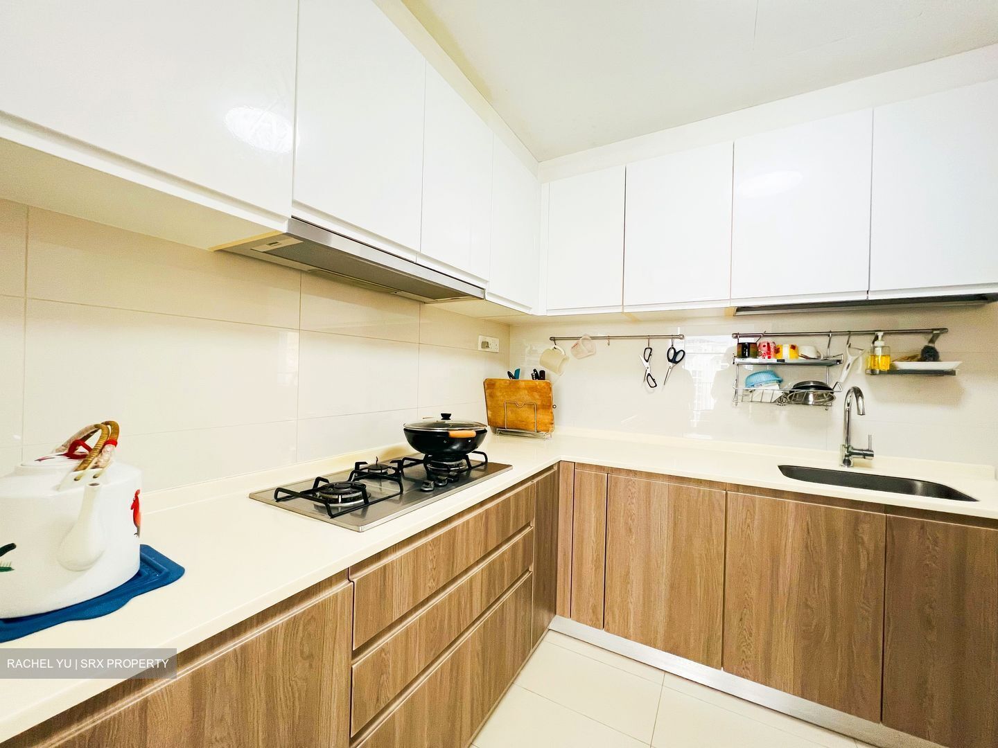 The Amore (D19), Condominium #572049801